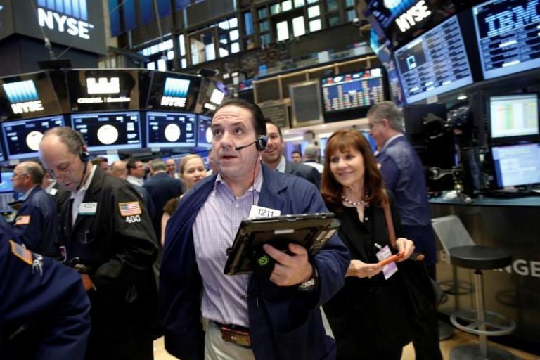 Μικτές τάσεις στη Wall Street, σε αρνητικό έδαφος ο Dow Jones