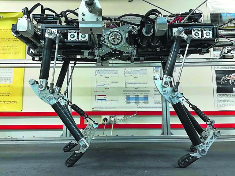 Ηρθαν τα… ρομπότ στην Πολυτεχνειούπολη