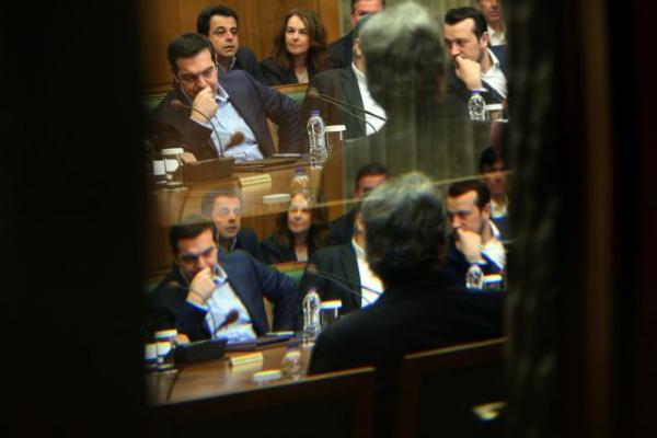 Τελευταίος ανασχηματισμός Τσίπρα με την πλάτη στον τοίχο