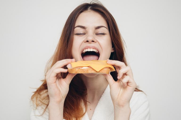 Πώς μπορείτε να συμπεριλάβετε το τυρί στη δίαιτά σας