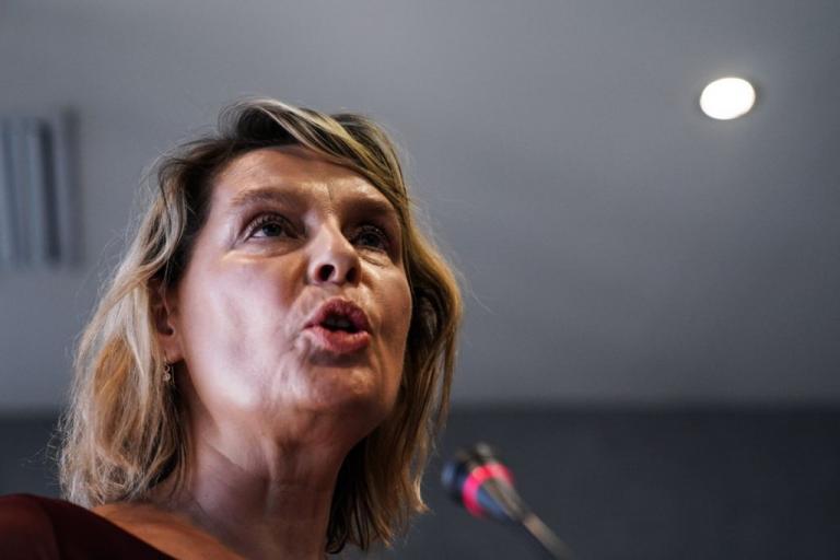 Μια fake παραίτηση από την Παπακώστα