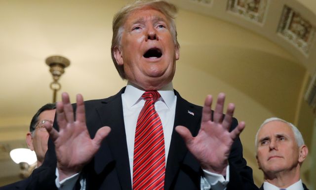 Ο Τραμπ δεν θα απαντήσει σε άλλες ερωτήσεις του ειδικού εισαγγελέα