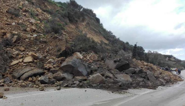 Χανιά: Μεγάλη κατολίσθηση στην Εθνική Οδό