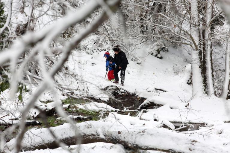 Νέο κύμα κακοκαιρίας από το απόγευμα με χιόνια, βροχές και καταιγίδες