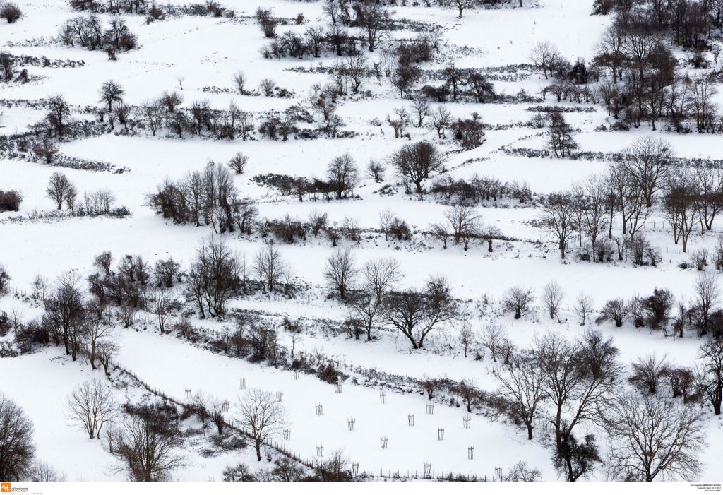 Σαρώνει η κακοκαιρία – Πού υπάρχουν προβλήματα με την κυκλοφορία αυτοκινήτων