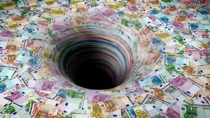 Οικονομικό... θαύμα: Στα 335 δισ. ευρώ ανέβηκε το δημόσιο χρέος
