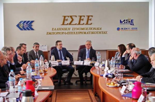 Οι 13 δράσεις του υπουργείου Οικονομίας για τις μικρές και μεσαίες επιχειρήσεις