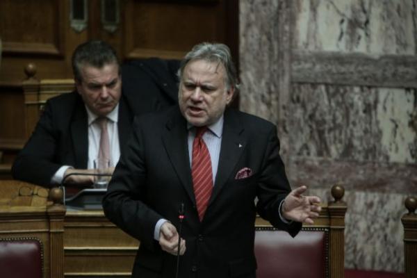 Κατρούγκαλος: Υπάρχει η εθνική θέση, πρέπει να επιμείνουμε σε αυτή