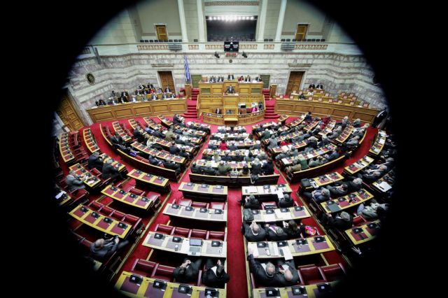 Βουλή: Άρση ασυλίας για Γ. Κυρίτση και Κ. Μπαρμπαρούση