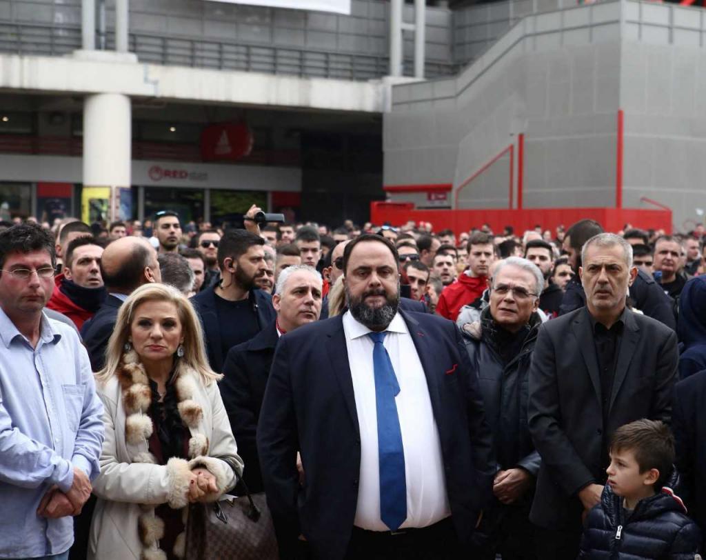 Ο Δήμος Πειραιά τίμησε τη μνήμη των 21 θυμάτων της «Θύρας 7»