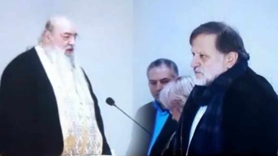 Κόντρα ιερέα με βουλευτή του ΣΥΡΙΖΑ για τη Μακεδονία: «Να μετανοήσεις δημόσια» - «Είσαι τραμπούκος»