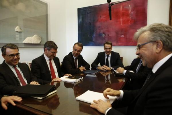 Την επιβράβευση των συνεπών δανειοληπτών ζήτησε ο Κ. Μητσοτάκης