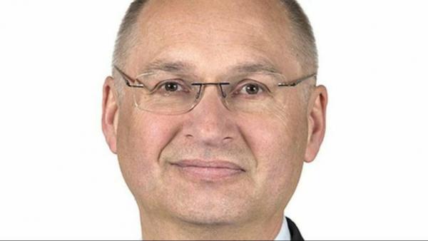 Βουλευτής έκλεψε σάντουιτς και…