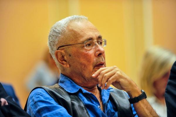 Ζουράρις: Αν διαλυθεί η ΚΟ των ΑΝΕΛ, θα είμαι βουλευτής ελευθέρας βοσκής