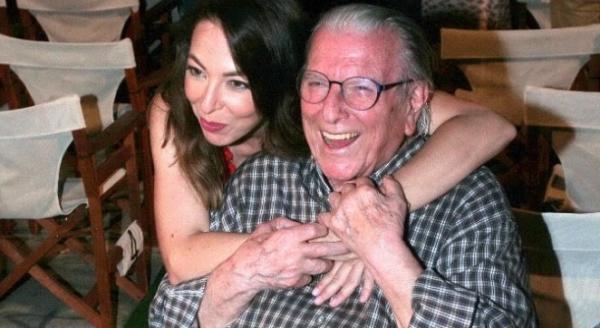 Κώστας Βουτσάς: Το μήνυμα της Αλίκης Κατσαβού για την επέτειο γάμου