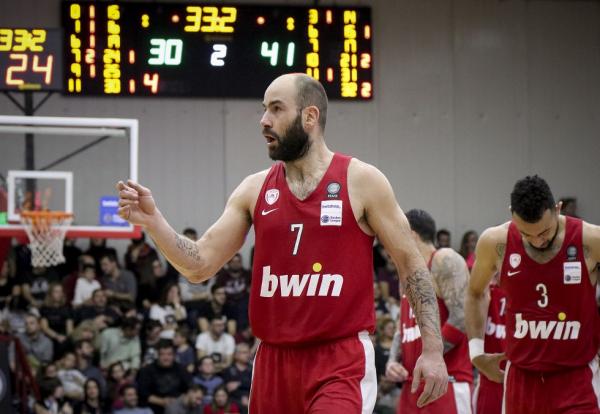 Ο Σπανούλης έφτασε τον Παναγιώτη Γιαννάκη