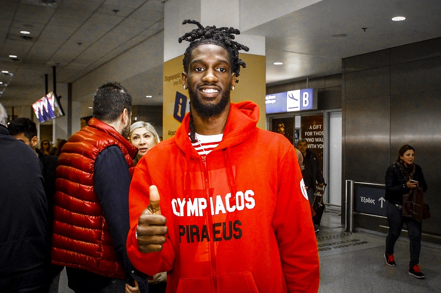 Ο Μπλατ αποφάσισε: Ουέμπερ αντί Τουπάν στο ΟΑΚΑ