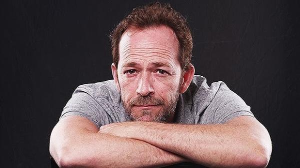 Στο νοσοκομείο ο Luke Perry