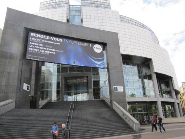 Αλλάζει η Όπερα της Βαστίλης στο Παρίσι