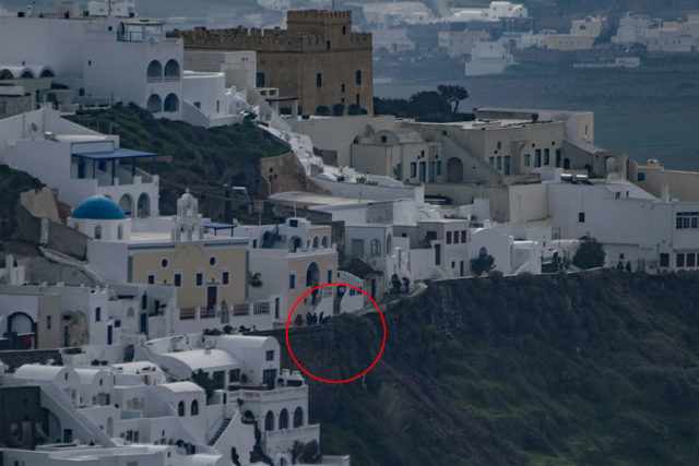 Σαντορίνη : Κατάρρευση στο κεντρικό μονοπάτι στο Φηροστεφάνι