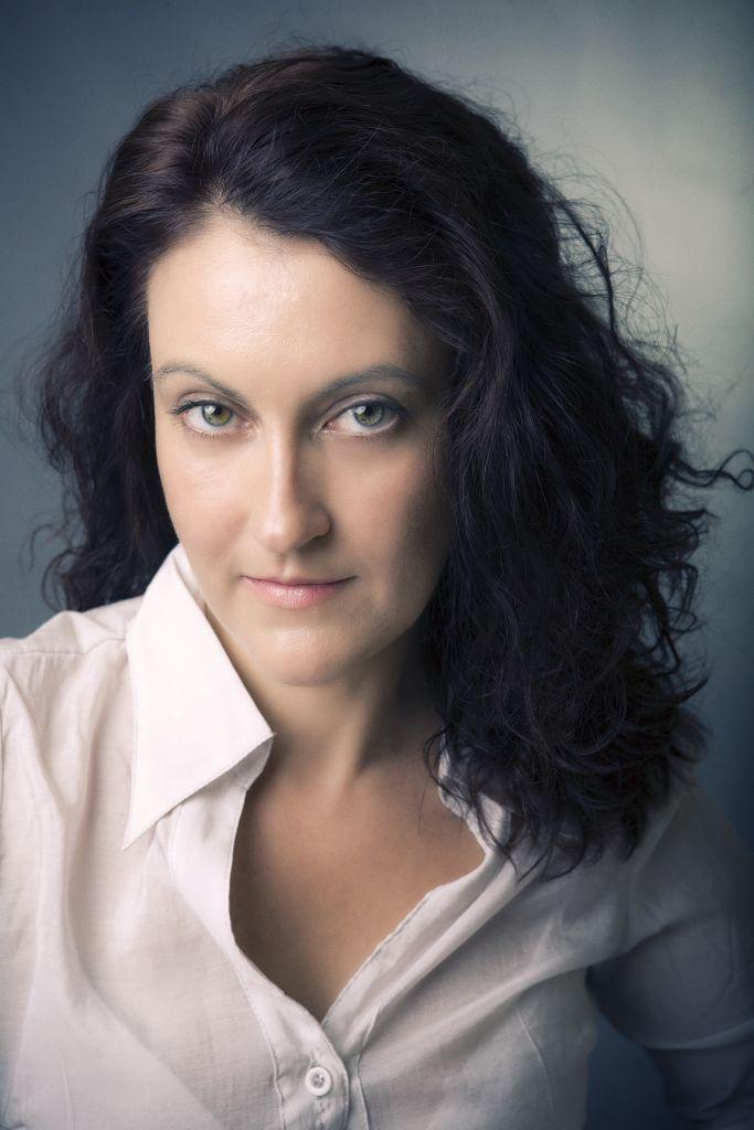 Η Αλμπένα Αζμάνοβα στην Αθήνα