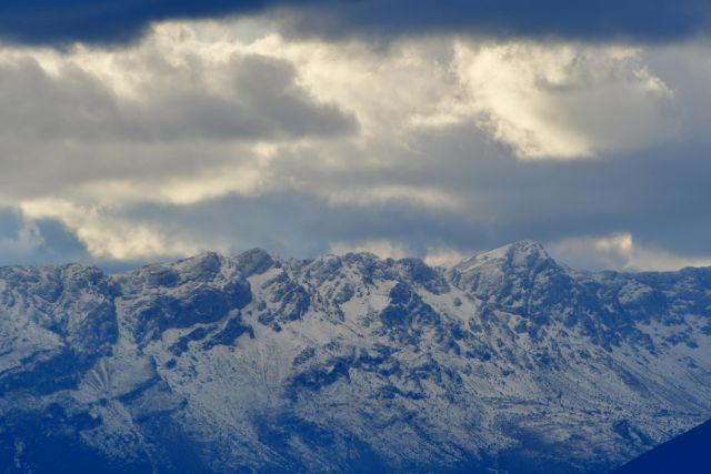 Πολική χιονοκαταιγίδα : Ριπές ανέμων 100 χλμ και θερμοκρασίες στο μηδέν