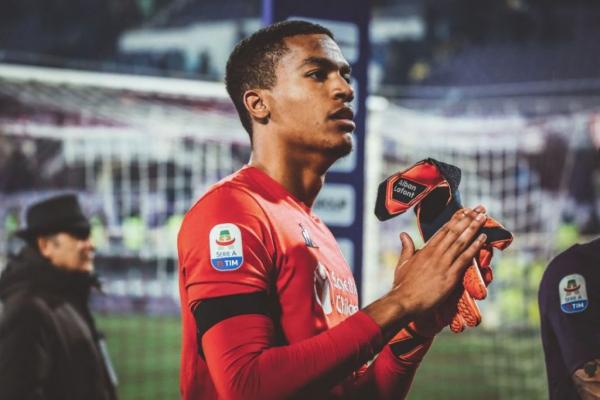 Η Νάπολι «κόλλησε» στο Αρτέμιο Φράνκι