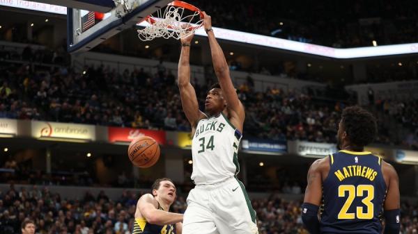 Top 10 με καρφωματάρα από Γιάνναρο (vid)