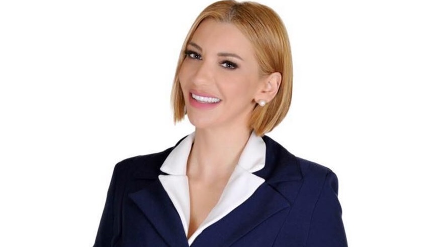 Η πρώην Playmate Εύη Χειλά άλλαξε εμφάνιση και όνομα και κατεβαίνει στην πολιτική