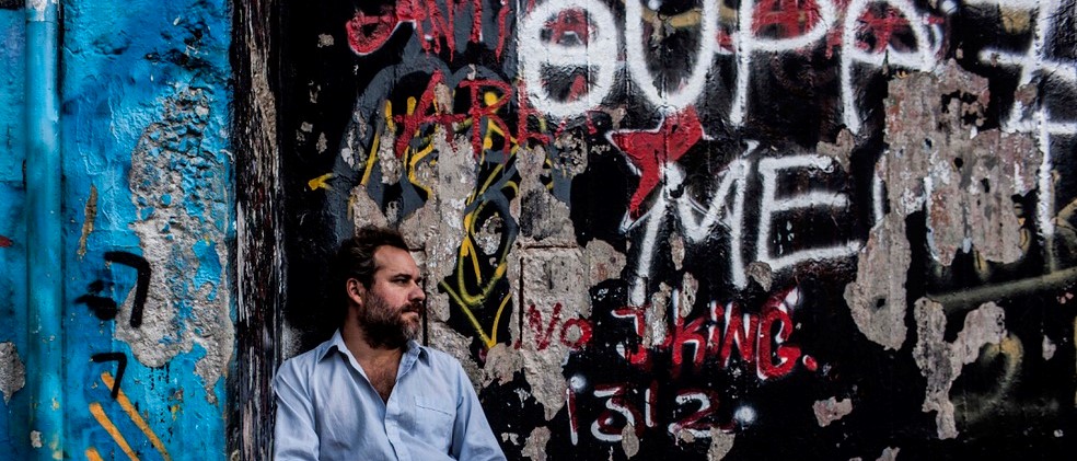 O Θέμος Σκανδάμης τις Τετάρτες του Μαρτίου στο Rabbithole