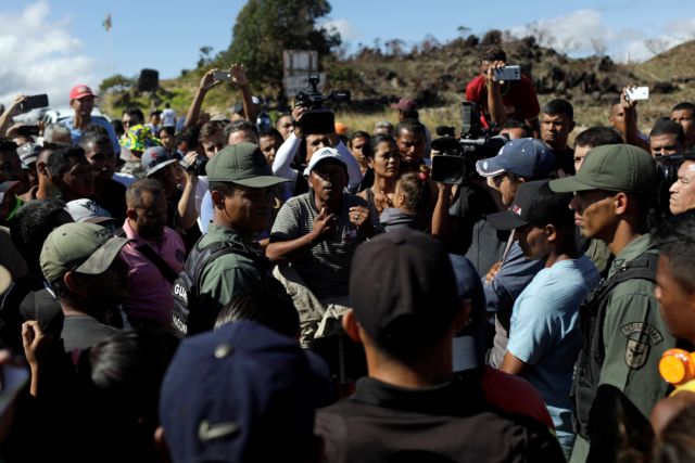 Βενεζουέλα: Πυροβολισμοί στα σύνορα με Βραζιλία - Ένας νεκρός, δεκάδες τραυματίες