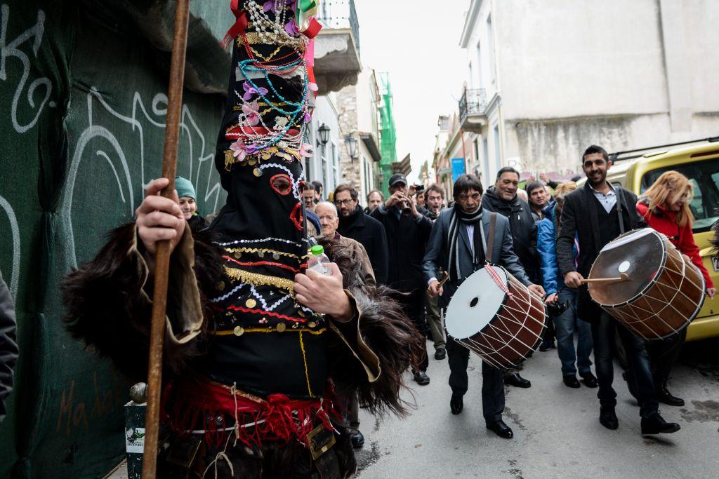 Κωδωνοφόροι ξεσηκώνουν την παραλία της Θεσσαλονίκης