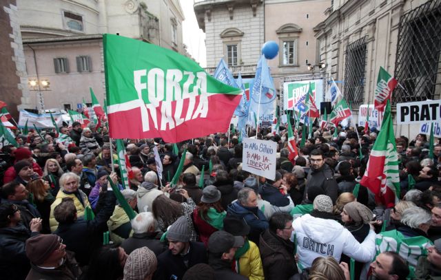 Ιταλία: Μαζική αντικυβερνητική διαδήλωση των συνδικάτων