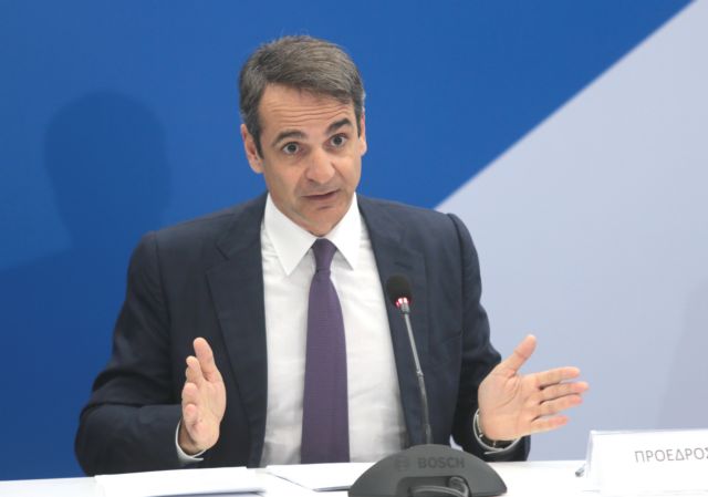 Μητσοτάκης: Στρεβλή η τακτική των προσλήψεων στη Δημόσια Υγεία