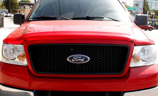 H Ford Motor προειδοποιεί τη Μέι: Ίσως μεταφέρουμε τις δραστηριότητές μας εκτός Βρετανίας