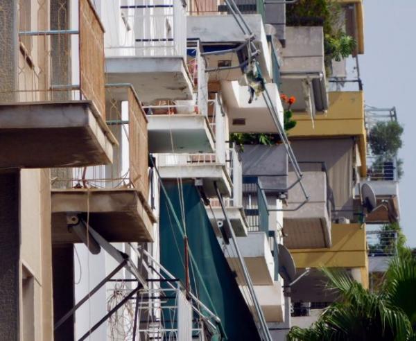 Φουντώνει το κίνημα «Δεν κληρονομώ»: Σε απόγνωση η μεσαία τάξη