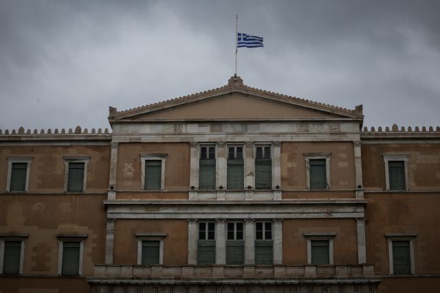 Είναι η οικονομία ανόητοι, όχι το πολιτικό θέατρο του παραλόγου