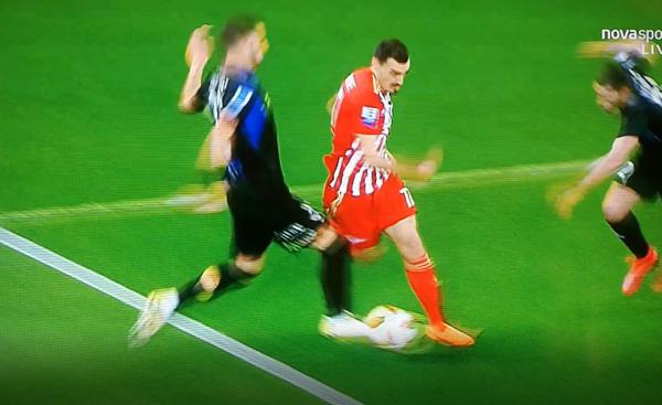 Το πέναλτι που ζήτησε ο Ολυμπιακός (vid)