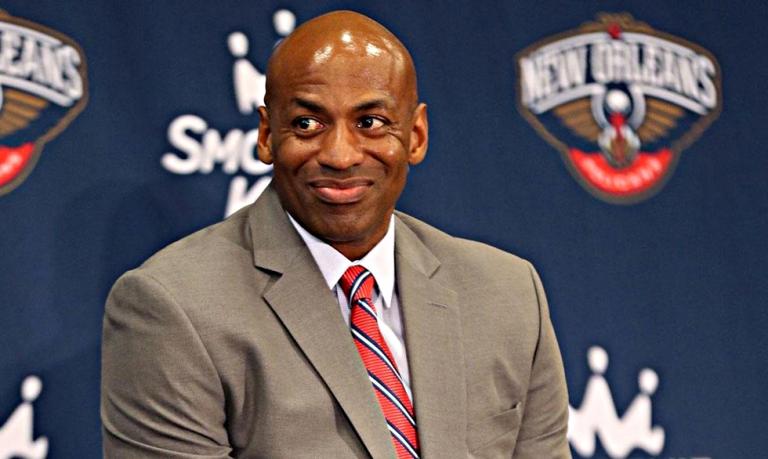 Οι Πέλικανς «τελείωσαν» τον GM που χρεώθηκε την υπόθεση Ντέιβις