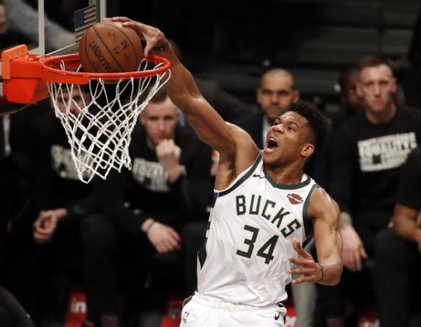 Πάρτι και στο Μπρούκλιν για τον σόουμαν Αντετοκούνμπο