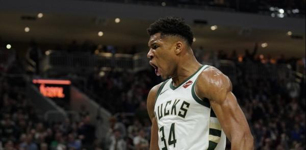 Αντετοκούνμπο: «Μακάρι να είμαι υγιής και να αγωνιστώ στην Εθνική»