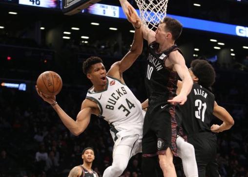 Τα highlights του Αντετοκούνμπο από την 30αρα στο Μπρούκλιν