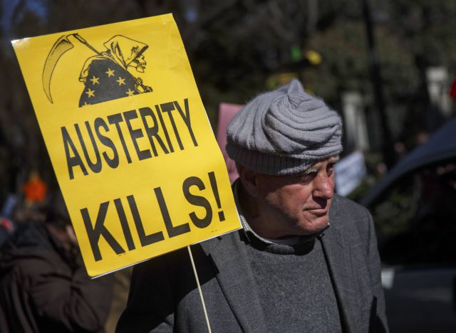FT: Η Ευρώπη τερματίζει τη λιτότητα