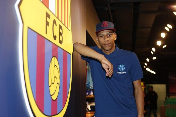 Νέο γαλλικό «κλειδί» για την άμυνα της Μπάρτσελόνα ο Τοντιμπό