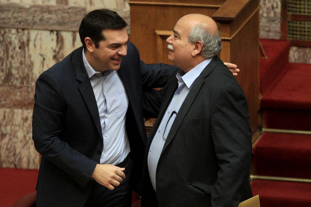 Θα υποκύψει ο Τσίπρας στις απειλές Καμμένου; – Μαγειρέματα για τα προνόμια του πρώην συγκυβερνήτη