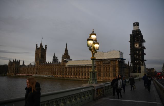 The Telegraph : Διεξάγουν μυστικές συνομιλίες για αναβολή του Brexit