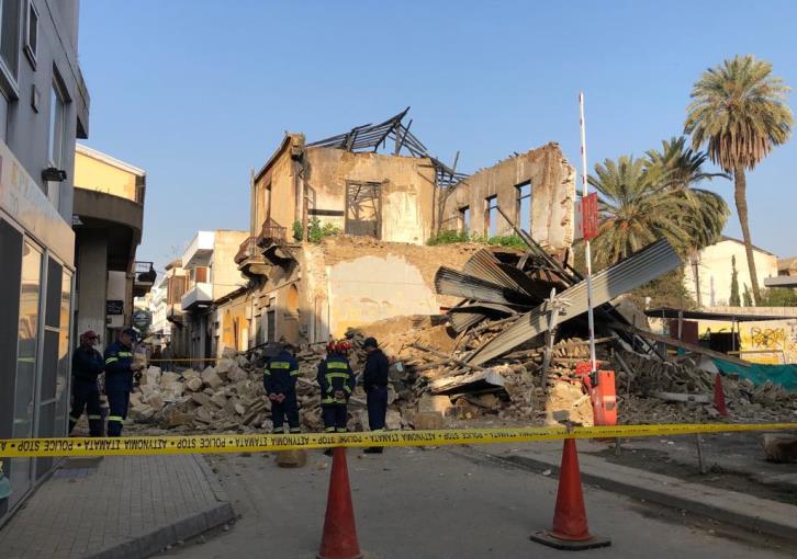 Κατέρρευσε σπίτι στην παλιά Λευκωσία – Έρευνες για εγκλωβισμένους