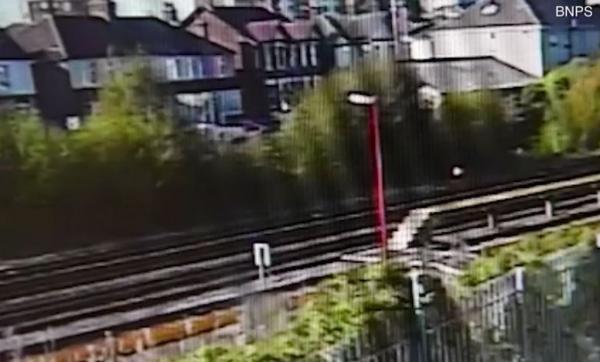 «Του πήρε» το σπίτι στο δικαστήριο και εκείνος… το έκαψε