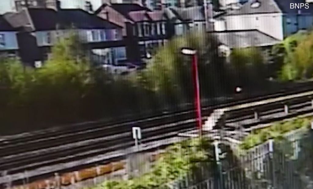 «Του πήρε» το σπίτι στο δικαστήριο και εκείνος… το έκαψε