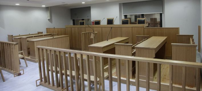 Δικαστική απόφαση για τροχαίο με τη… συνδρομή Μπαμπινιώτη